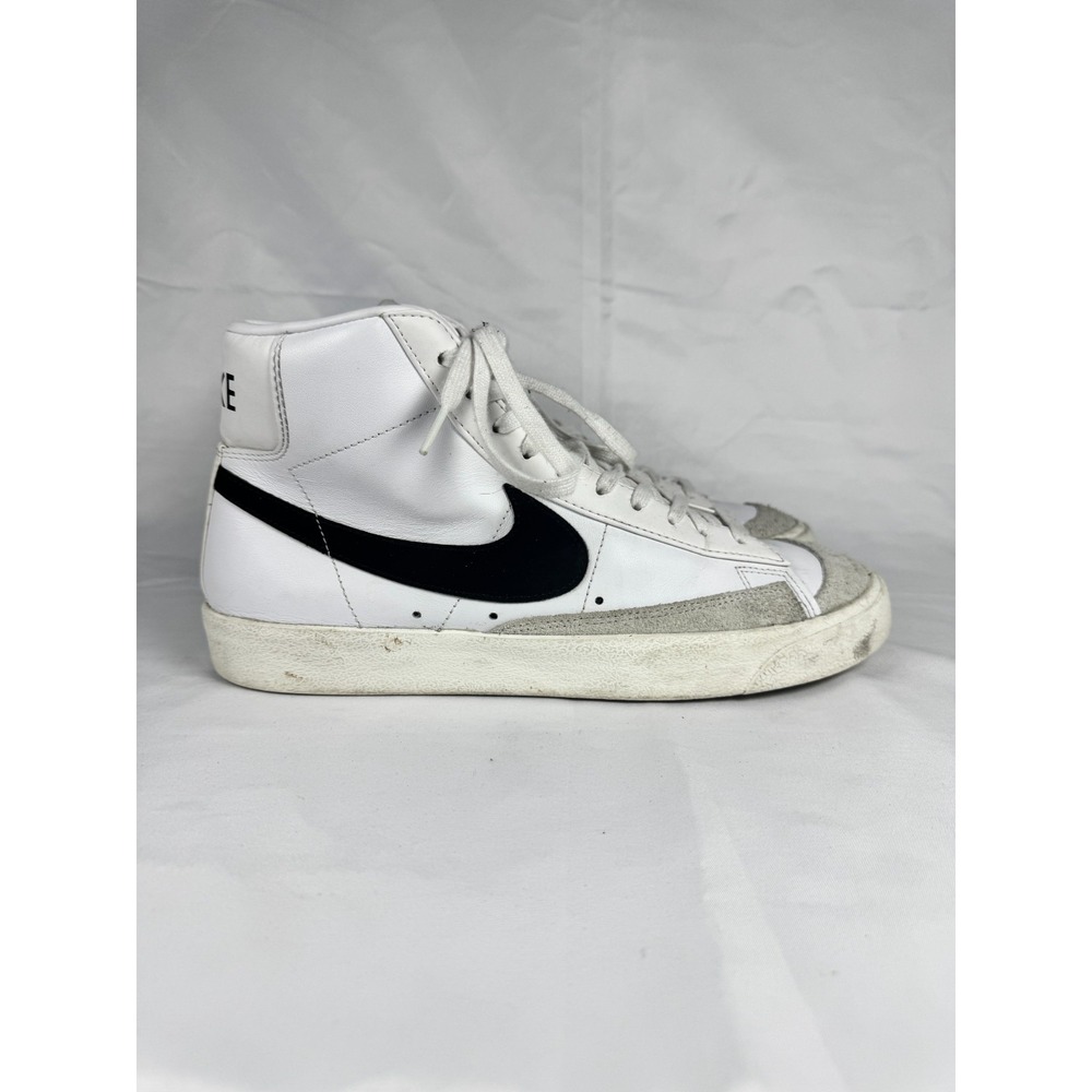 Nike Blazer Mid '77 Vintage BQ6806-100 Men 10 Sneaker White Black Athletic Shoes